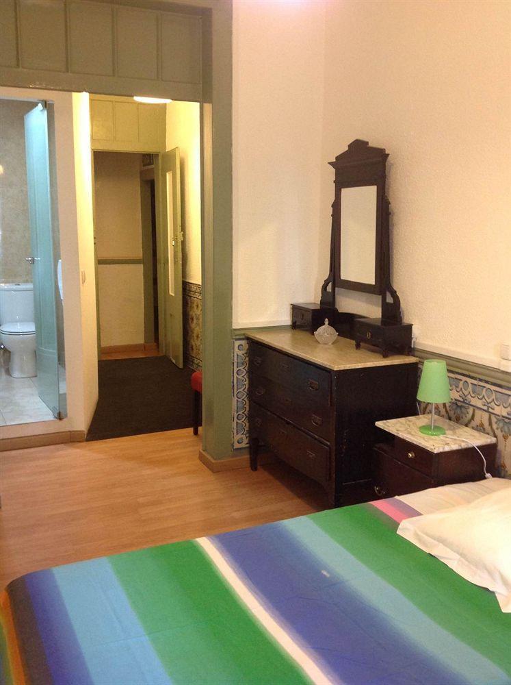 New Aljubarrota Guest House リスボン エクステリア 写真