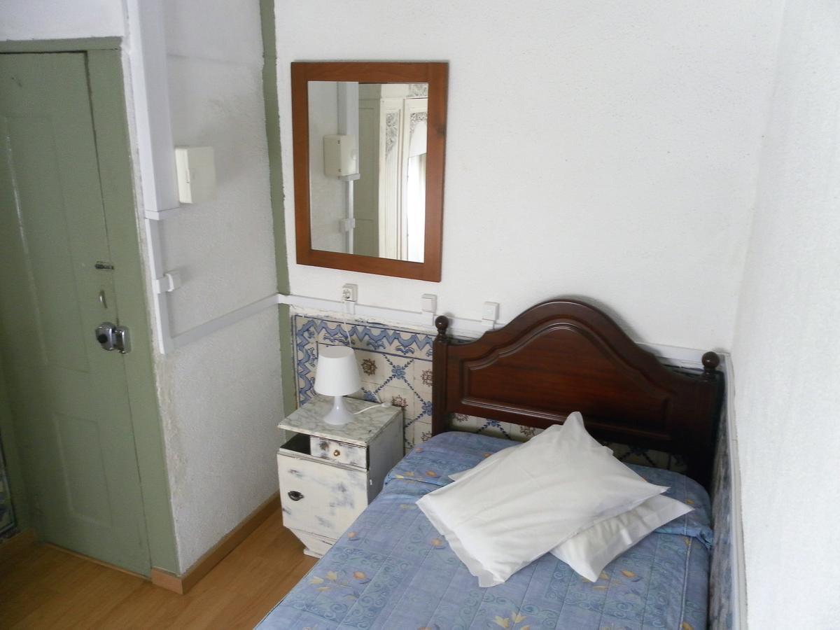New Aljubarrota Guest House リスボン エクステリア 写真